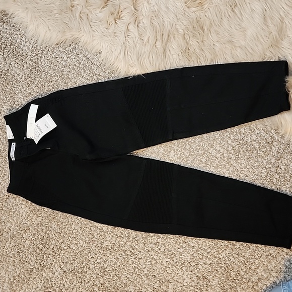 They don't fit me. - Picture 3 of 4